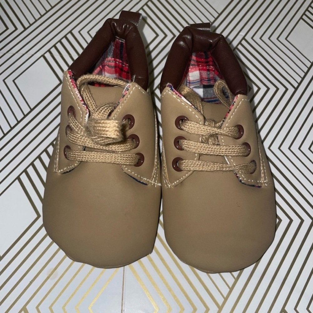 🆕 | Baby | 6-9 mo. Brown Booties |
